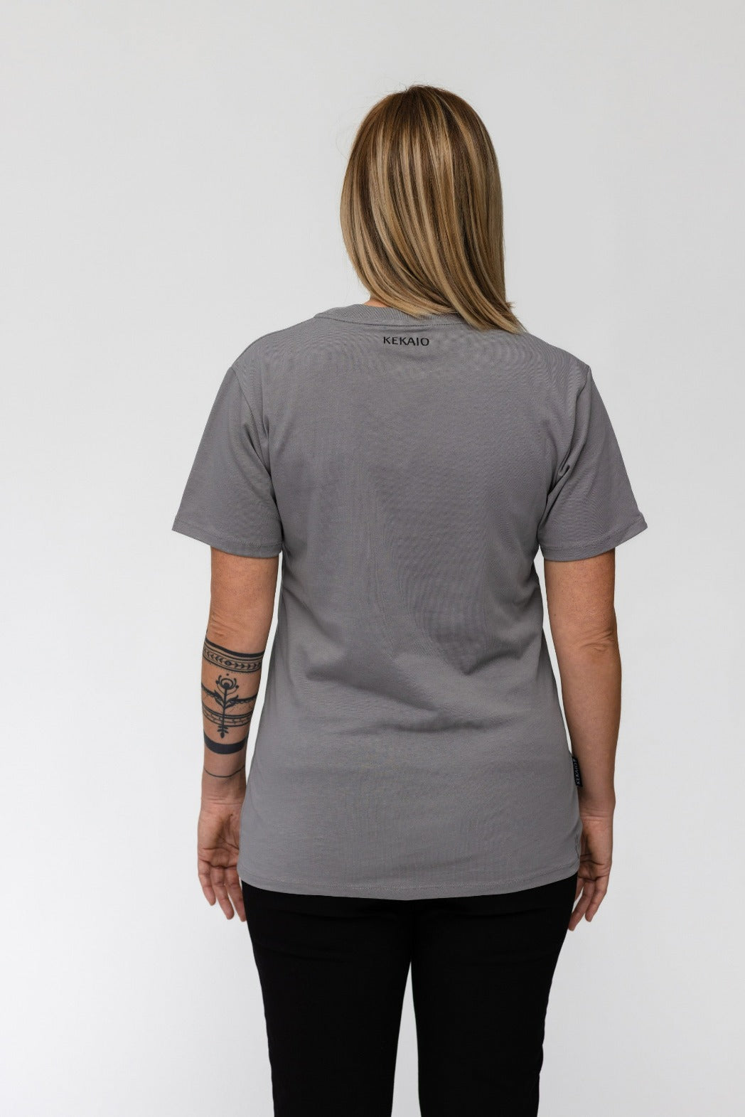 T-Shirt circle steeple gray